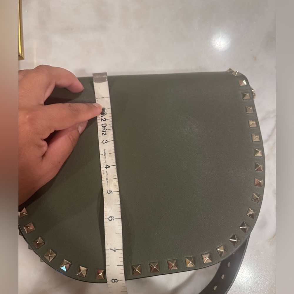Valentino studded shoulder bag. Dark green - Picture 9 of 13
